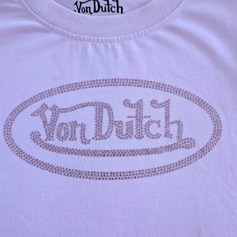 Von Dutch Pink🩷 Baby Tee👕 with Rhinestones💎 - NWT - Picture 3 of 12
